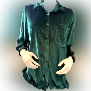Women’s Milan Kiss dark green soft velour button down shirt‎ - size XL